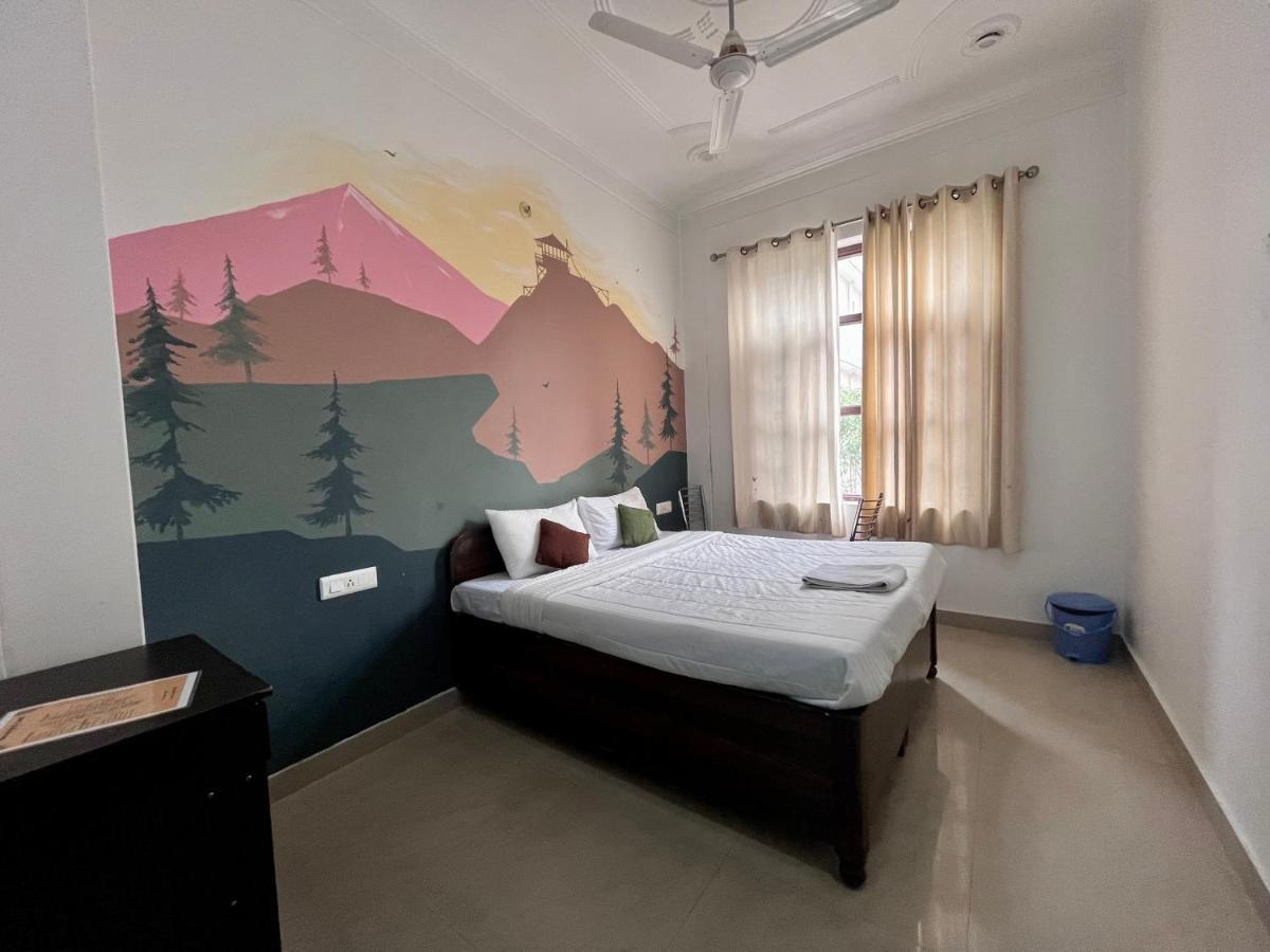 Joey'S Hostel Rishikesh Bagian luar foto